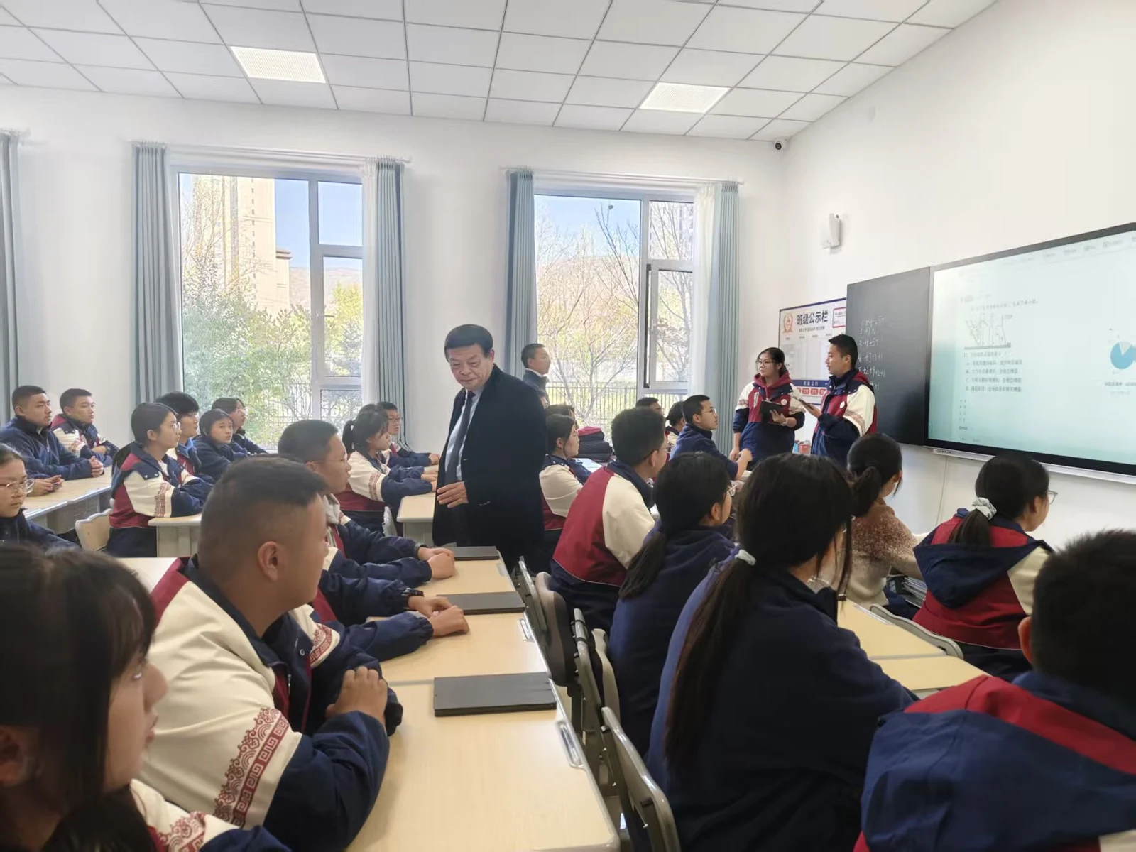 与教师面对面,逐项交流指导